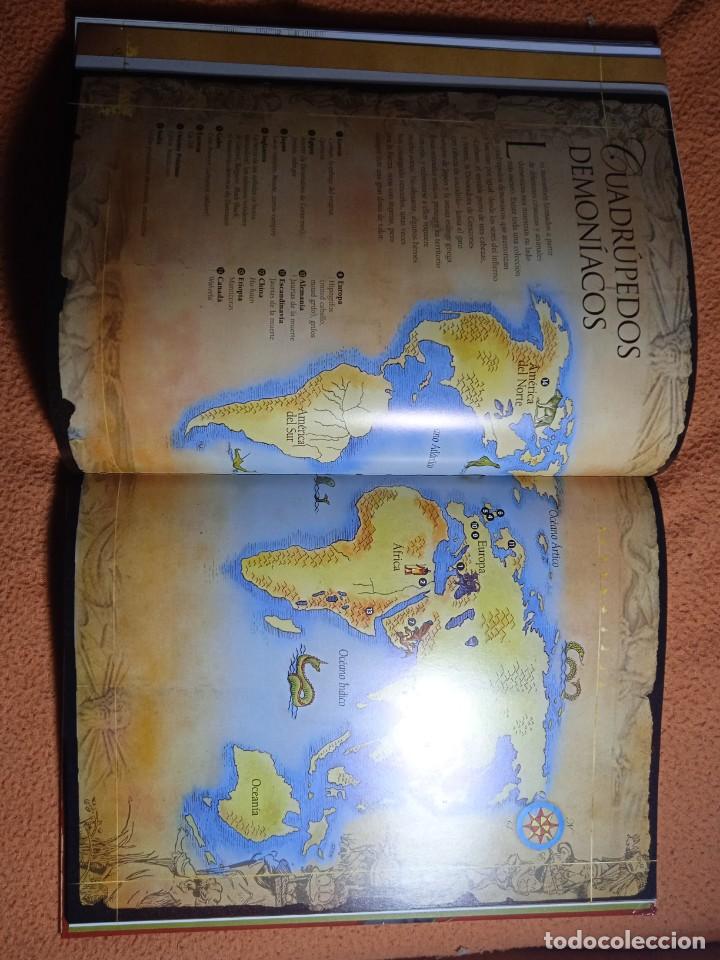 C&oacute;mics: Enciclopedia de las criaturas m&aacute;gicas -Julia Bruce - Foto 5