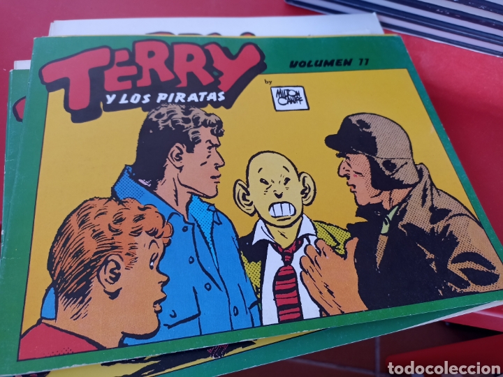 C&oacute;mics: Terry y los piratas 9 tomos ediciones B.O + la guada&ntilde;a ediciones+el aventurero ediciones - Foto 2