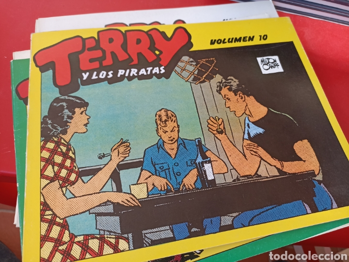 C&oacute;mics: Terry y los piratas 9 tomos ediciones B.O + la guada&ntilde;a ediciones+el aventurero ediciones - Foto 3