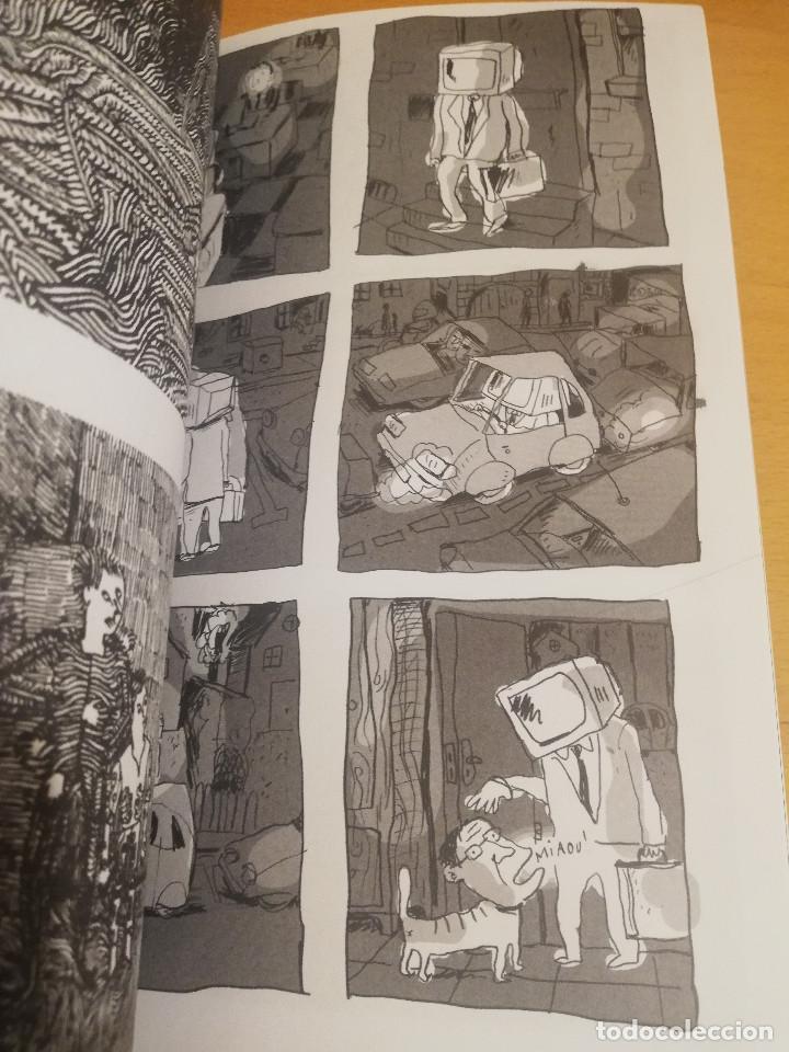 C&oacute;mics: BARSOWIA EN LLAMAS (VV. AA.) DOLMEN - Foto 3