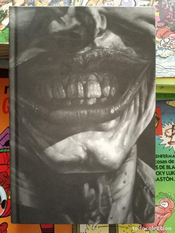 C&oacute;mics: Batman presenta Joker de Azzarello y Bermejo cj59 - Foto 1