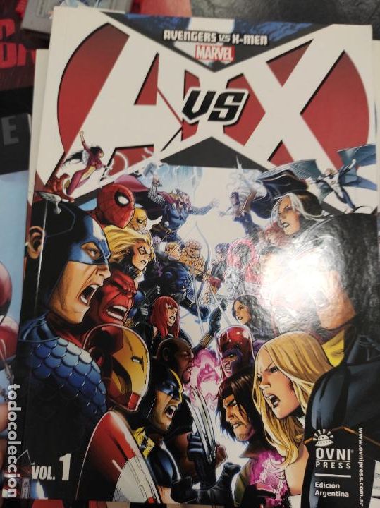 C&oacute;mics: avengers vs xmen 1 versus ovni press Ed. 2011 - bendis - Foto 1