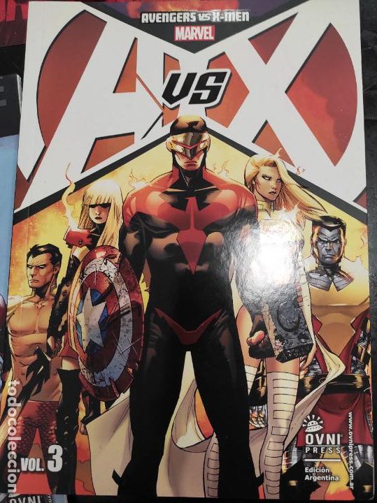 C&oacute;mics: avengers vs xmen 3 versus ovni press - bendis - Foto 1