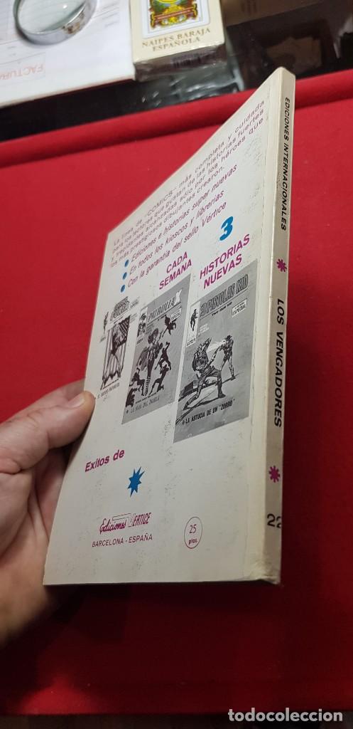 C&oacute;mics: C&oacute;mic v&eacute;rtice Los Vengadores de taco n&uacute;mero 22 - Foto 2