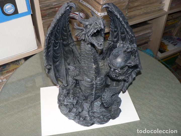 C&oacute;mics: DRAGON DE CONAN MEDIDAS 28X20 - Foto 1