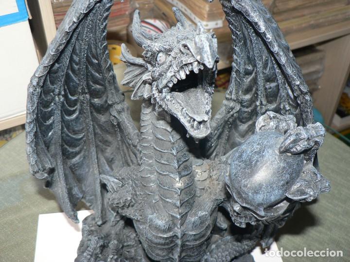 C&oacute;mics: DRAGON DE CONAN MEDIDAS 28X20 - Foto 2