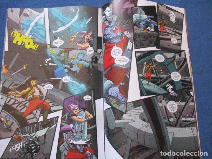 C&oacute;mics: DC / YOUNG JUSTICE N.&ordm; 17 de BRIAN MICHAEL BENDIS &middot; ECC - NUEVO - Foto 3