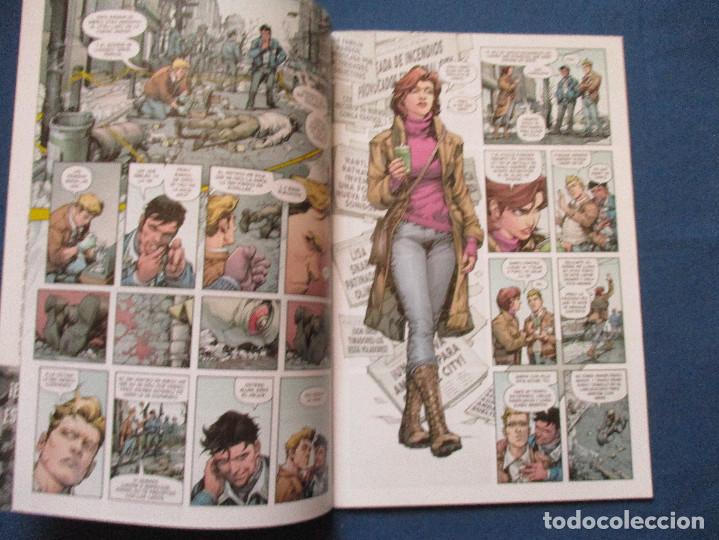 C&oacute;mics: DC / FLASH N.&ordm; 50 - 36 A&Ntilde;O UNO PARTE 1 DE 3 &middot; ECC - Foto 2