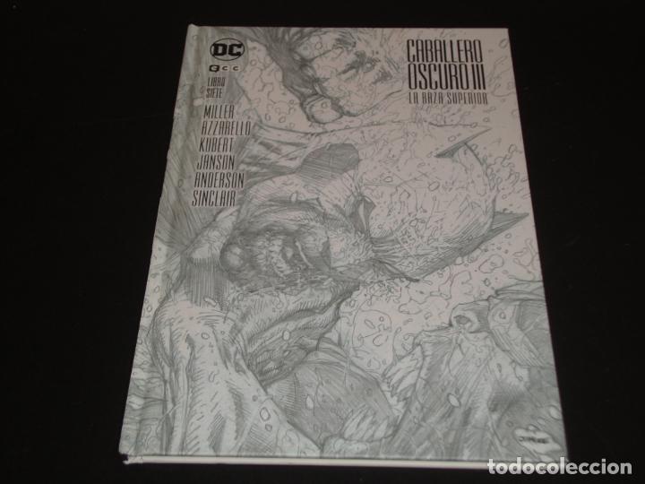 C&oacute;mics: Caballero Oscuro III Libro siete - Foto 1