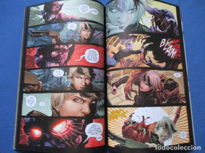 C&oacute;mics: DC / LA COSA DEL PANTANO N.&ordm; 3 de SCOTT SNYDER &middot; NUEVO UNIVERSO DC - ECC 2013 - Foto 2