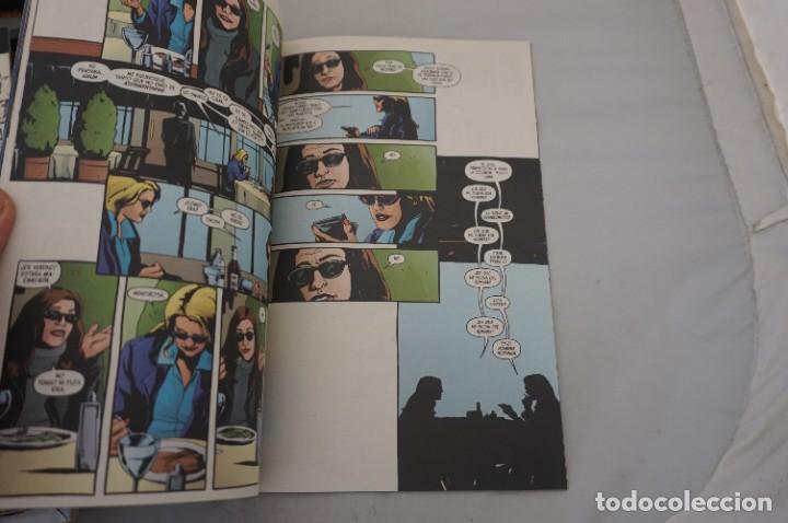 C&oacute;mics: 18C/ MAX - ALIAS - 3 - BENDIS, GAYDOS - Foto 4