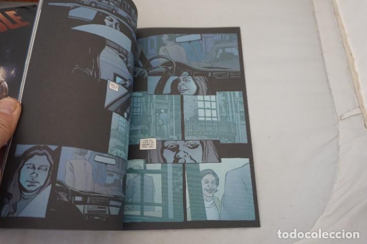 C&oacute;mics: 18C/ MAX - ALIAS - 1 - BENDIS, GAYDOS - Foto 4