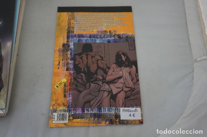 C&oacute;mics: 18C/ MAX - ALIAS - 1 - BENDIS, GAYDOS - Foto 5