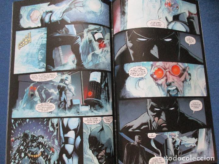 C&oacute;mics: DC / BATMAN N.&ordm; 10 LA NOCHE DE LOS B&Uacute;HOS - PARTE 4 de SCOTT SNYDER y GREG CAPULLO &middot; ECC - Foto 3
