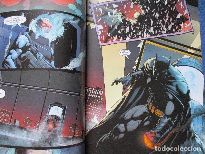 C&oacute;mics: DC / BATMAN N.&ordm; 10 LA NOCHE DE LOS B&Uacute;HOS - PARTE 4 de SCOTT SNYDER y GREG CAPULLO &middot; ECC - Foto 6
