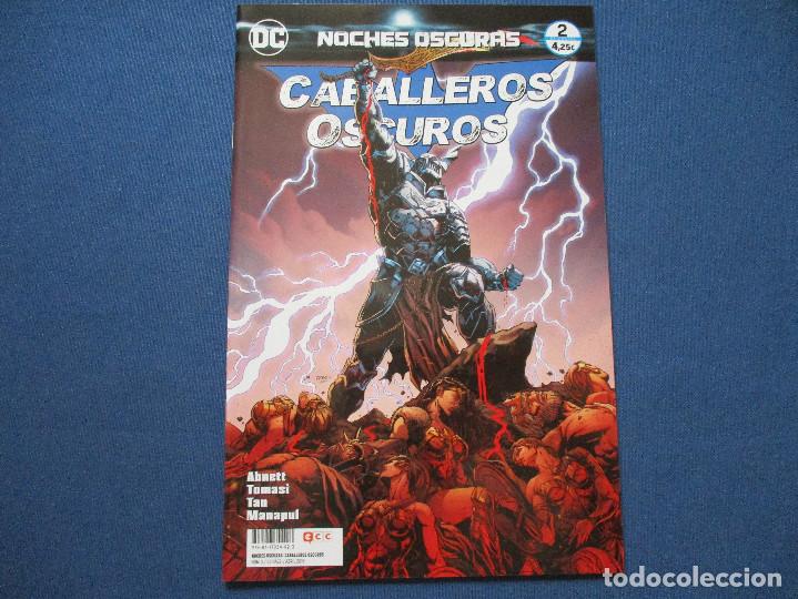 C&oacute;mics: DC / BATMAN &middot; NOCHES OSCURAS &middot; CABALLEROS OSCUROS N.&ordm; 2 &middot; ECC - Foto 1
