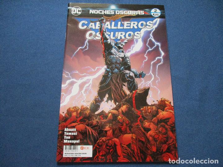 C&oacute;mics: DC / BATMAN &middot; NOCHES OSCURAS &middot; CABALLEROS OSCUROS N.&ordm; 2 &middot; ECC - Foto 2