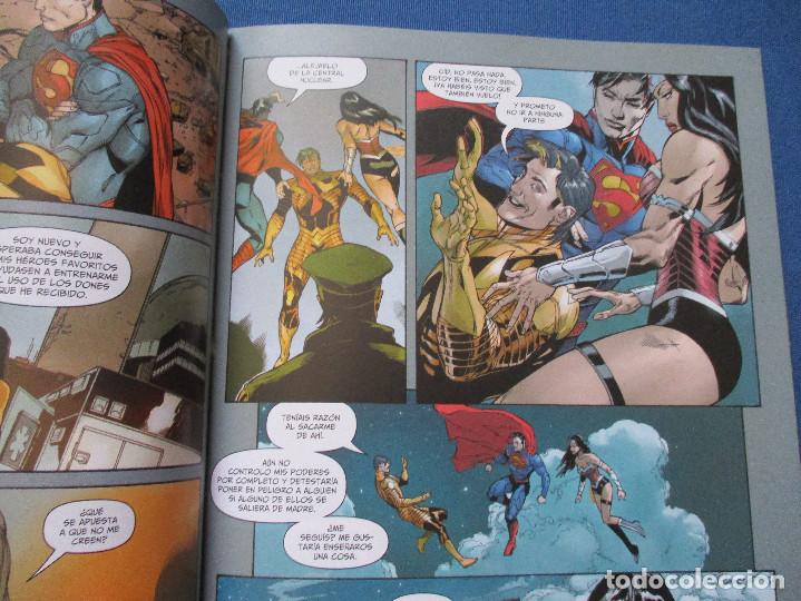 C&oacute;mics: DC / SUPERMAN WONDER WOMAN N.&ordm; 3 FORMATO TOMO &middot; ECC - Foto 4