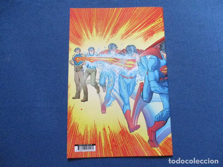 C&oacute;mics: DC / SUPERMAN N.&ordm; 33 de GEOFF JOHNS & JOHN ROMITA JR. &middot; ECC - Foto 5