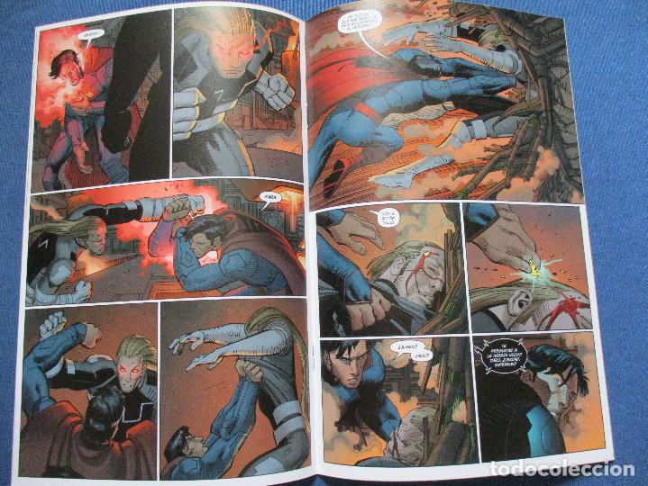 C&oacute;mics: DC / SUPERMAN N.&ordm; 35 de GEOFF JOHNS & JOHN ROMITA JR. &middot; ECC - Foto 3