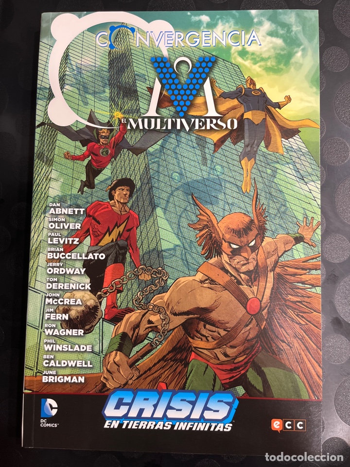C&oacute;mics: CONVERGENCIA : EL MULTIVERSO CONVERGE EN CRISIS EN TIERRAS INFINITAS DC ECC ( 2015 )