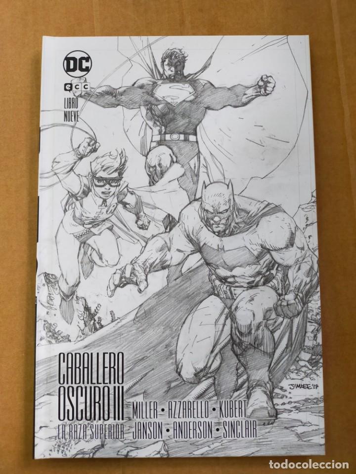 C&oacute;mics: CABALLERO OSCURO III: LA RAZA SUPERIOR, LIBRO 9. Miller, Azzarello, Kubert, Janson. ECC