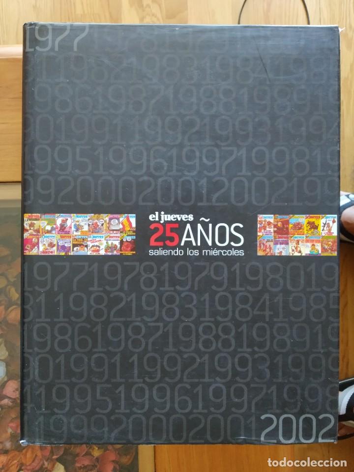 Comics : El Jueves. 25 a&ntilde;os saliendo los mi&eacute;rcoles 1977-2002. Colecci&oacute;n Magnum. 380 p&aacute;ginas