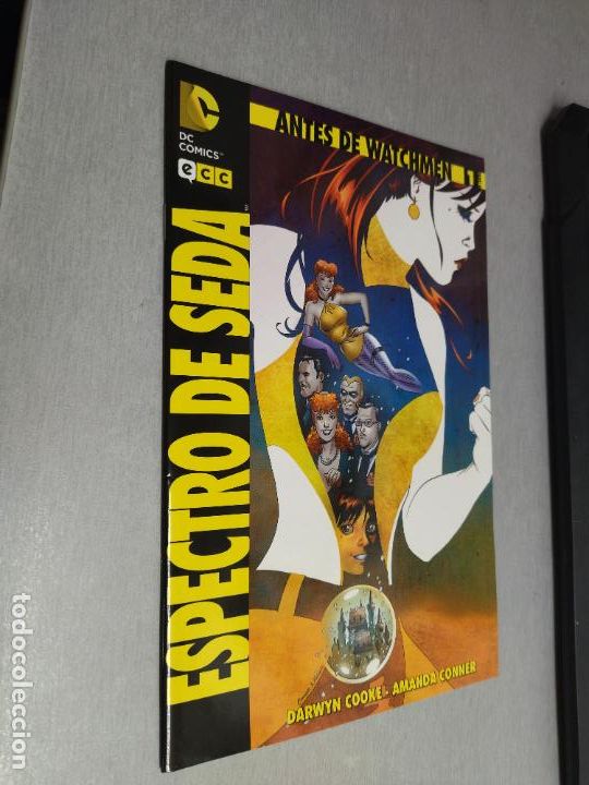 C&oacute;mics: ANTES DE WATCHMEN: ESPECTRO DE SEDA N&ordm; 1 / DC - ECC - Foto 1
