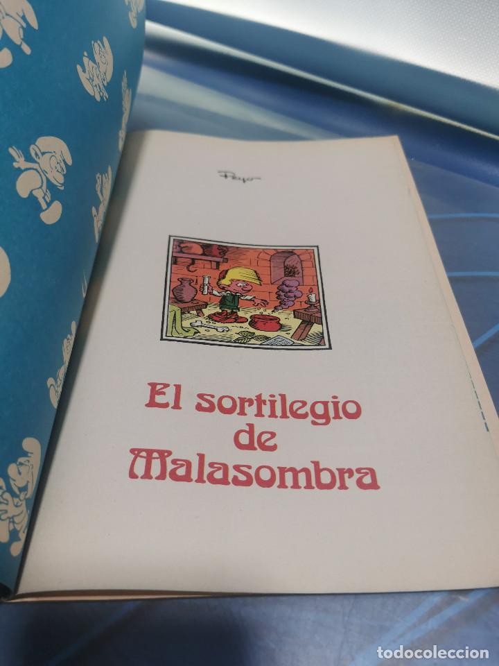 C&oacute;mics: comic COLECCI&Oacute;N OL&Eacute;, LOS PITUFOS 12: EL SORTILEGIO DE MALASOMBRA, 1980 - Foto 2