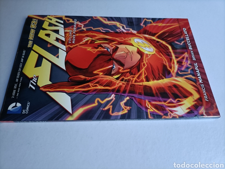 C&oacute;mics: The Flash Volume 1 Move Forward - Foto 1