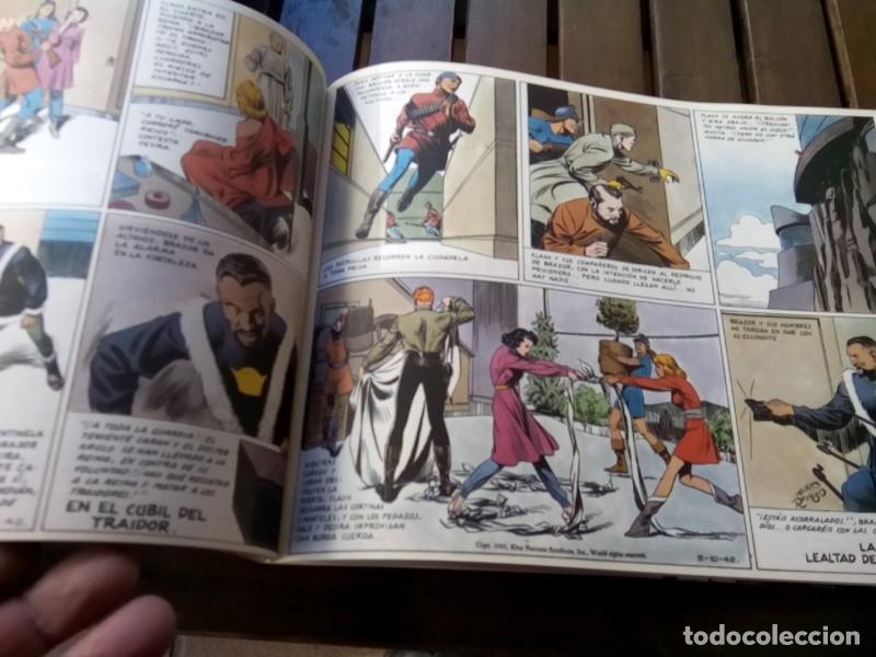 C&oacute;mics: COMIC TIPO LIBRO FLASH GORDON EDICION HISTORICA - Foto 3