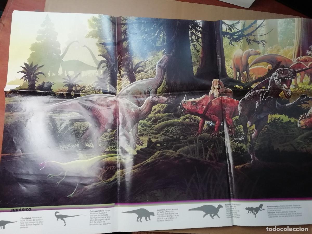 C&oacute;mics: GRAN POSTER DE DINOSAURIOS DE 132 X 45 CM
