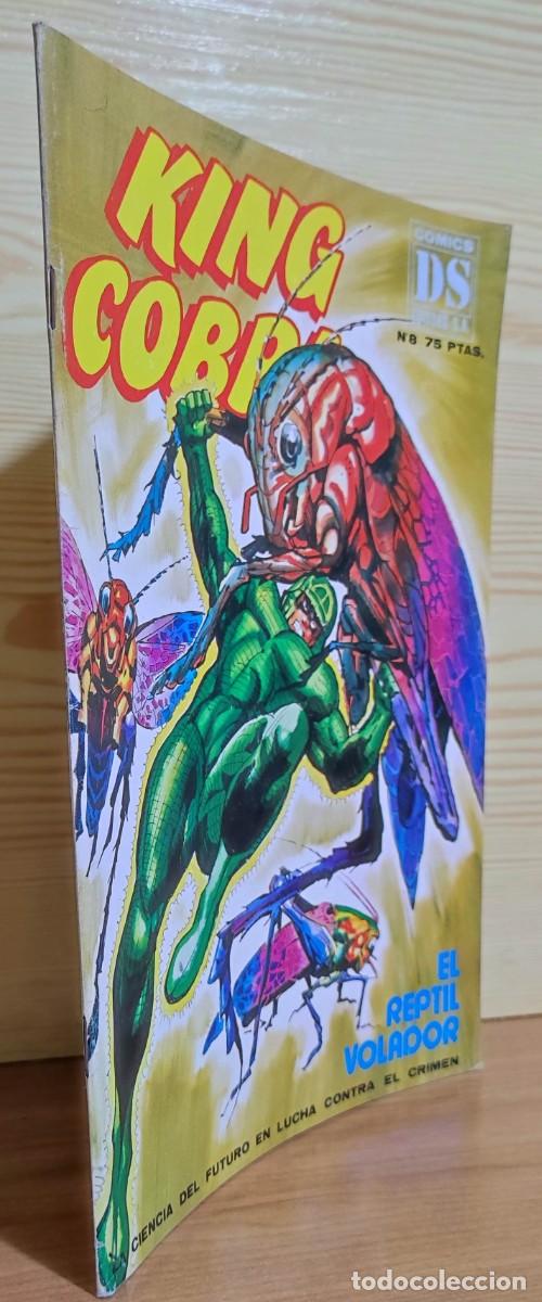 C&oacute;mics: KING COBRA N&ordm;8 EL REPTIL VOLADOR / LA ESPADA DEL SAMURAI - DS COMICS 1981. - Foto 3