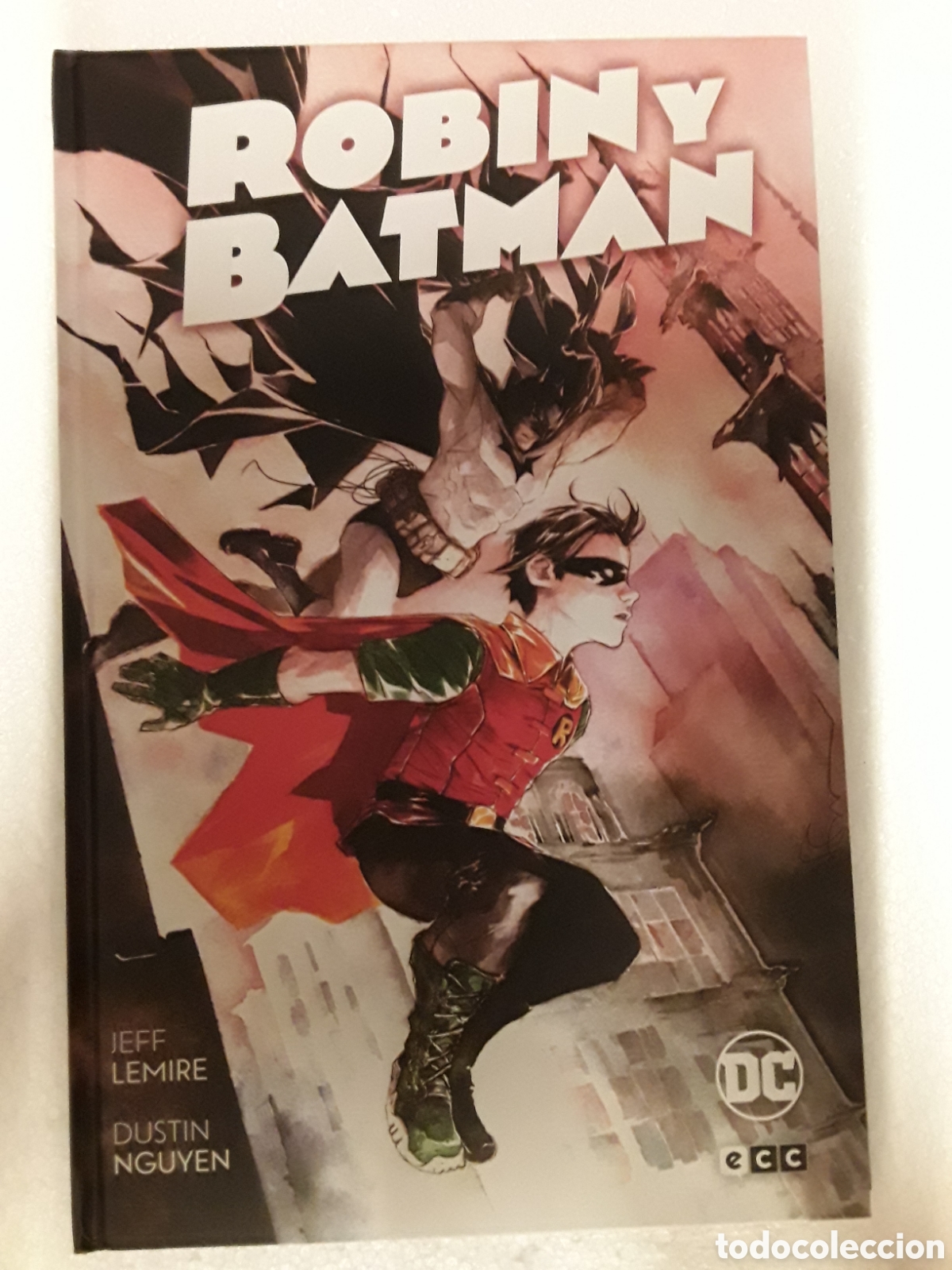 Comics : Robin y Batman - Jeff Lemire, Dustin Nguyen - ECC c&oacute;mics