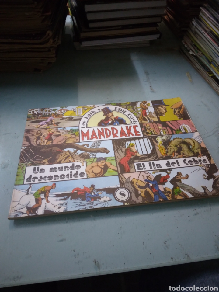 C&oacute;mics: Lee Falk, Phil Davis, Mandrake, tomo 8 - Foto 1