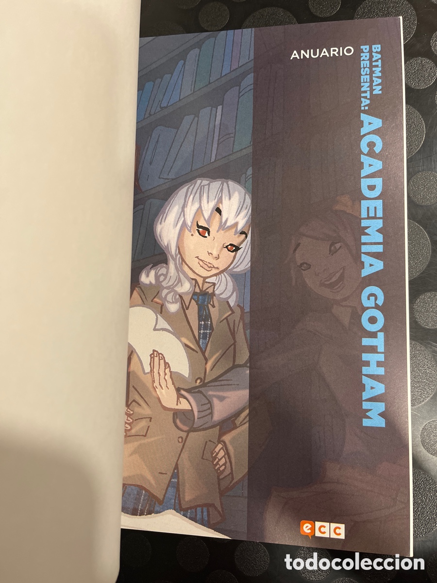 C&oacute;mics: BATMAN PRESENTA : ACADEMIA GOTHAM N.3 ANUARIO DC ECC ( 2015/2016 ) - Foto 3