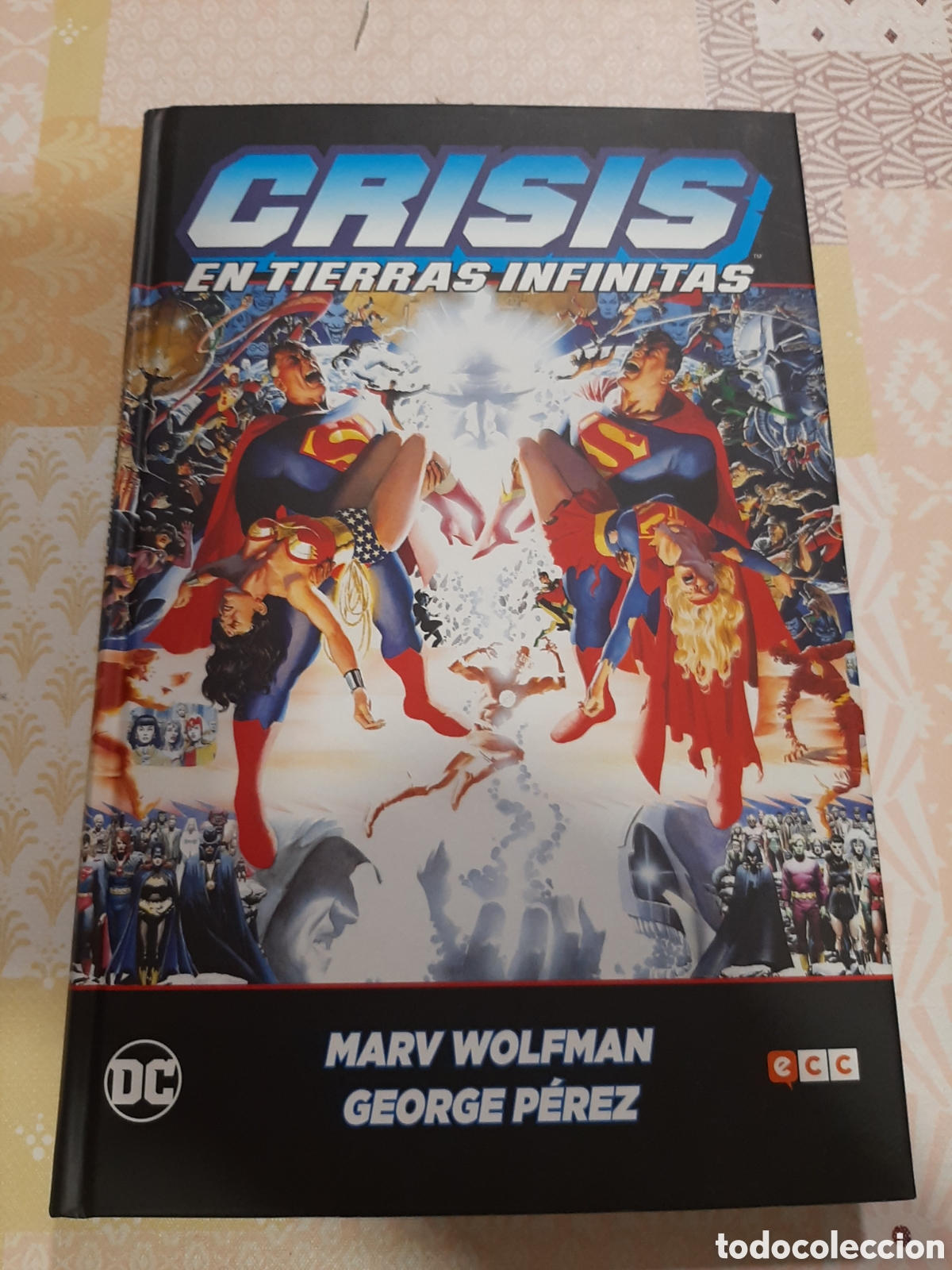 C&oacute;mics: Crisis en tierras infinitas, ECC completa en un tomo ,tapa dura - Foto 1