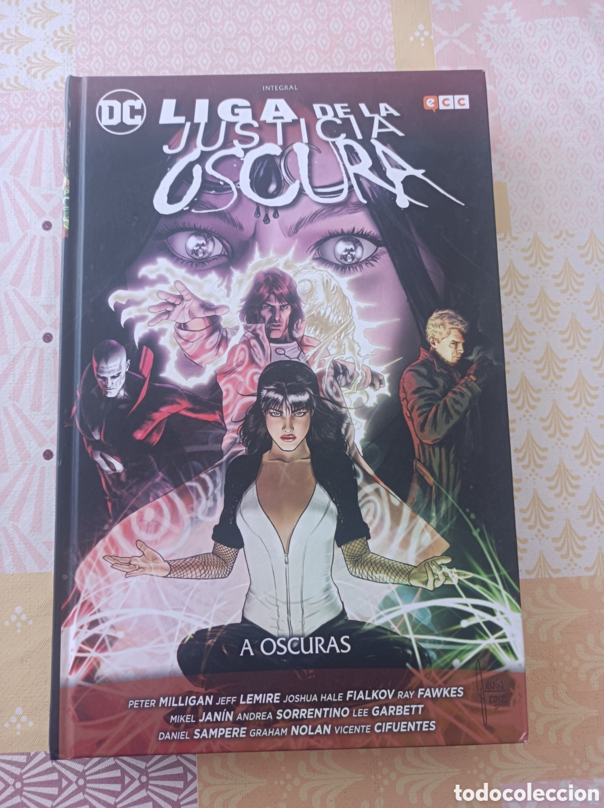 C&oacute;mics: Liga de la Justicia Oscura - a oscuras - ecc - Foto 1