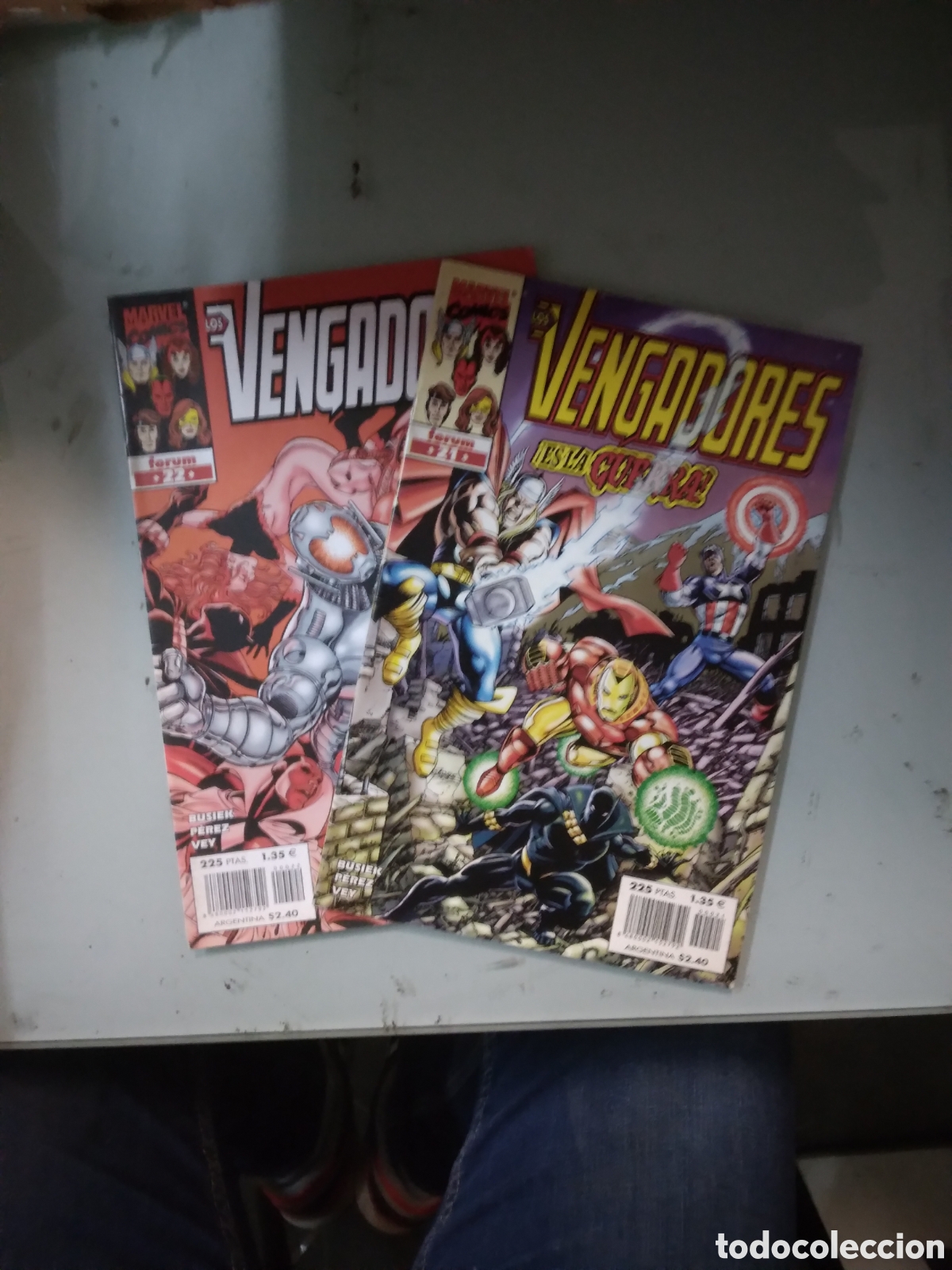 C&oacute;mics: Marvel Comics Forum, Los vengadores, 21 y 22 - Foto 1