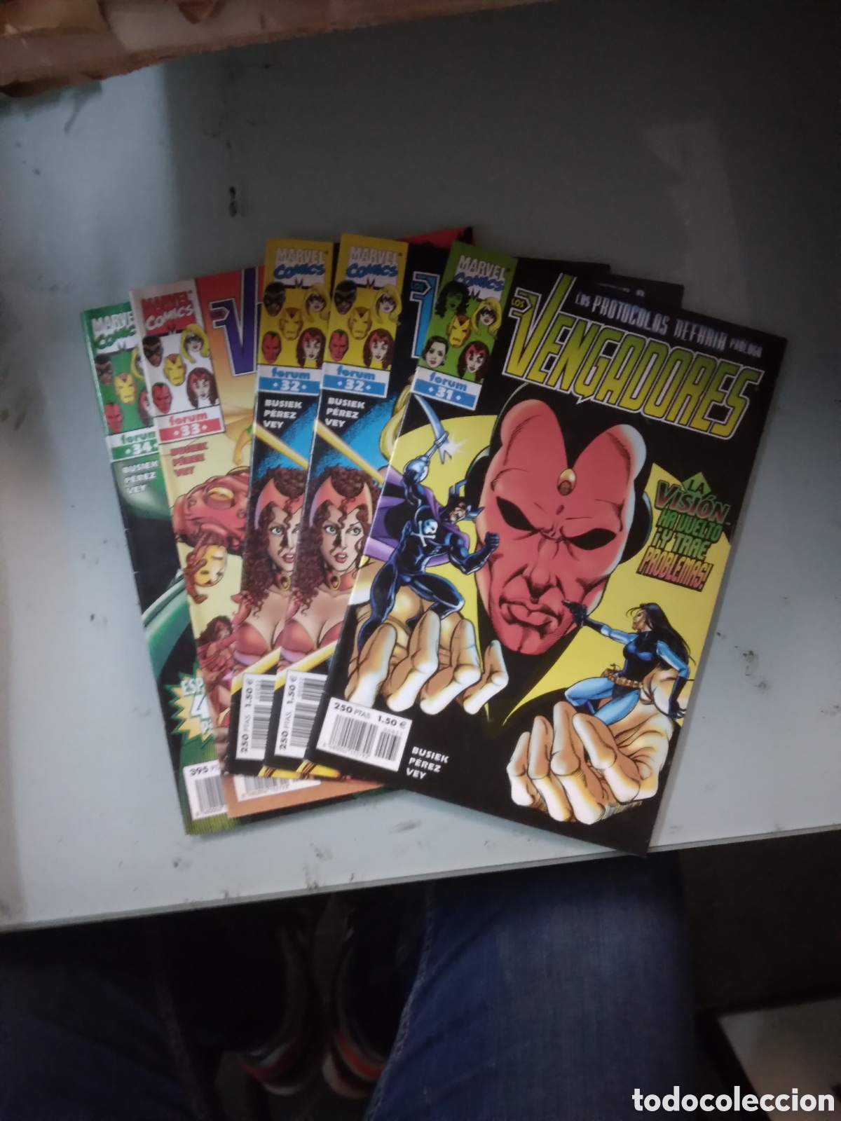 C&oacute;mics: Marvel Comics Forum, Los vengadores, Los protocolos Defaria, 31 al 34, Grapa 1E - Foto 1