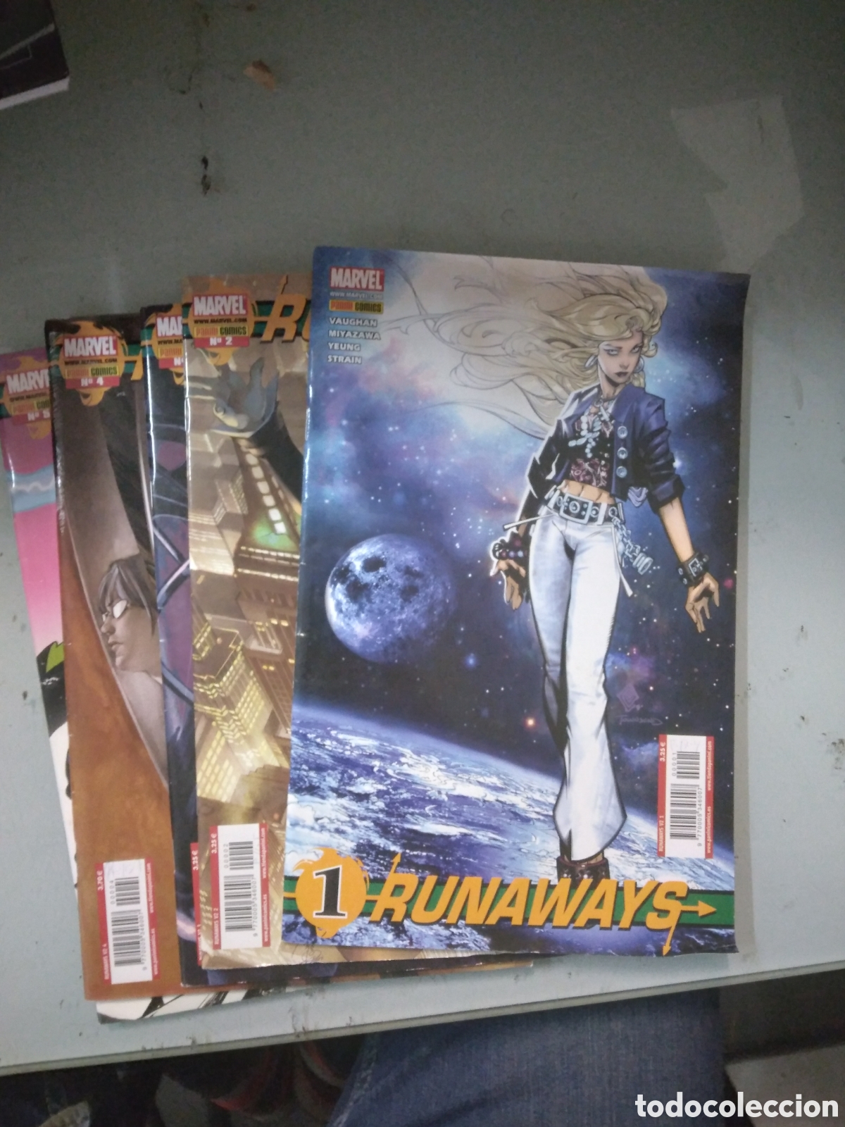 C&oacute;mics: Marvel.Comics,Panini,Runaways, 1 al 5, Grapa 1G - Foto 1