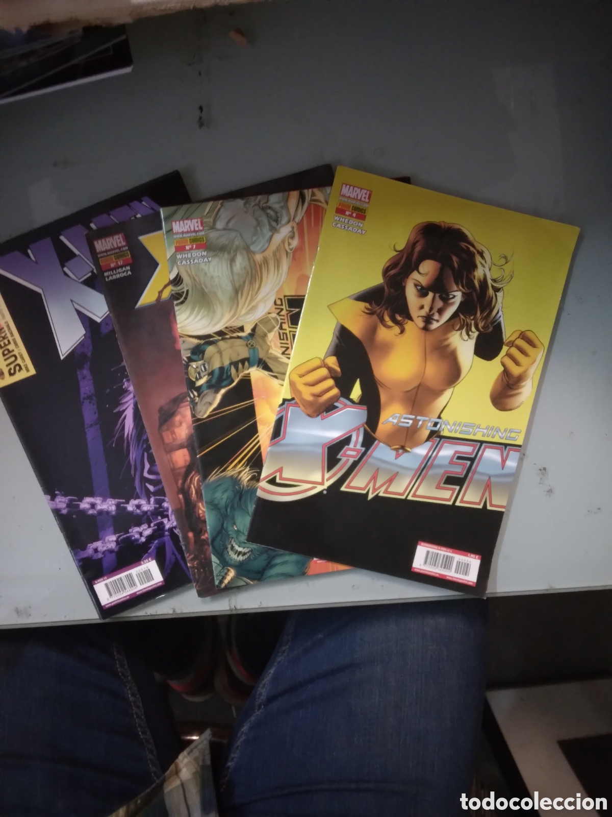C&oacute;mics: Marvel Comics Panini, Astonishing X Men, 4,7,17,19, Grapa 1H - Foto 1
