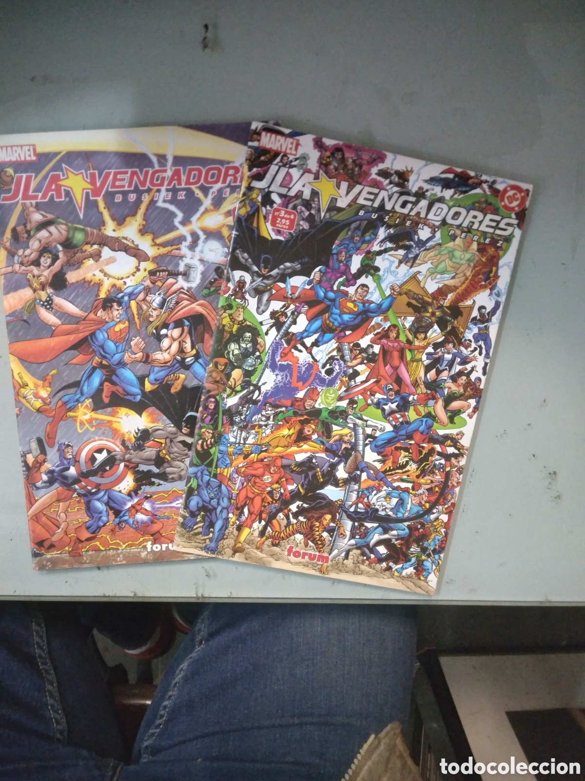 C&oacute;mics: Marvel Comics Forum, Los vengadores, 2 y 3, Busiek P&eacute;rez, - Foto 1