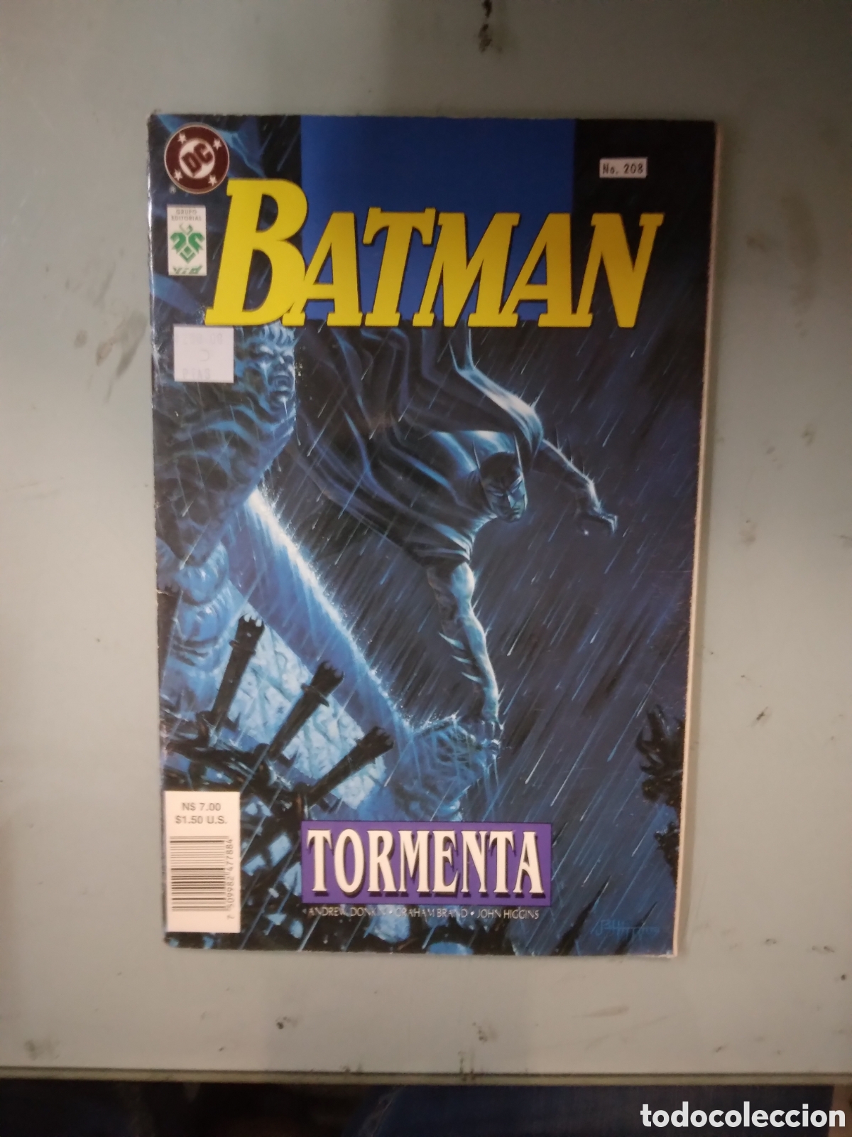 C&oacute;mics: Dc, Batman, Tormenta, numero 208, Grapa 2C - Foto 1
