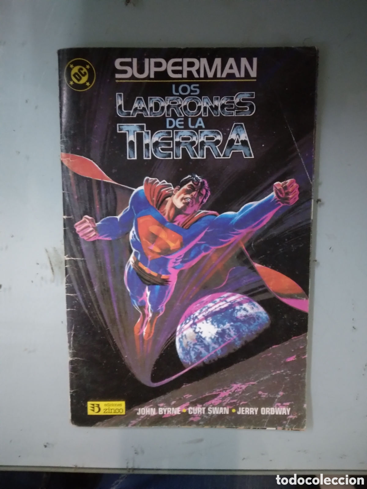 C&oacute;mics: DC Zinco, Superman Los ladrones de la tierra, Grapa 2C - Foto 1