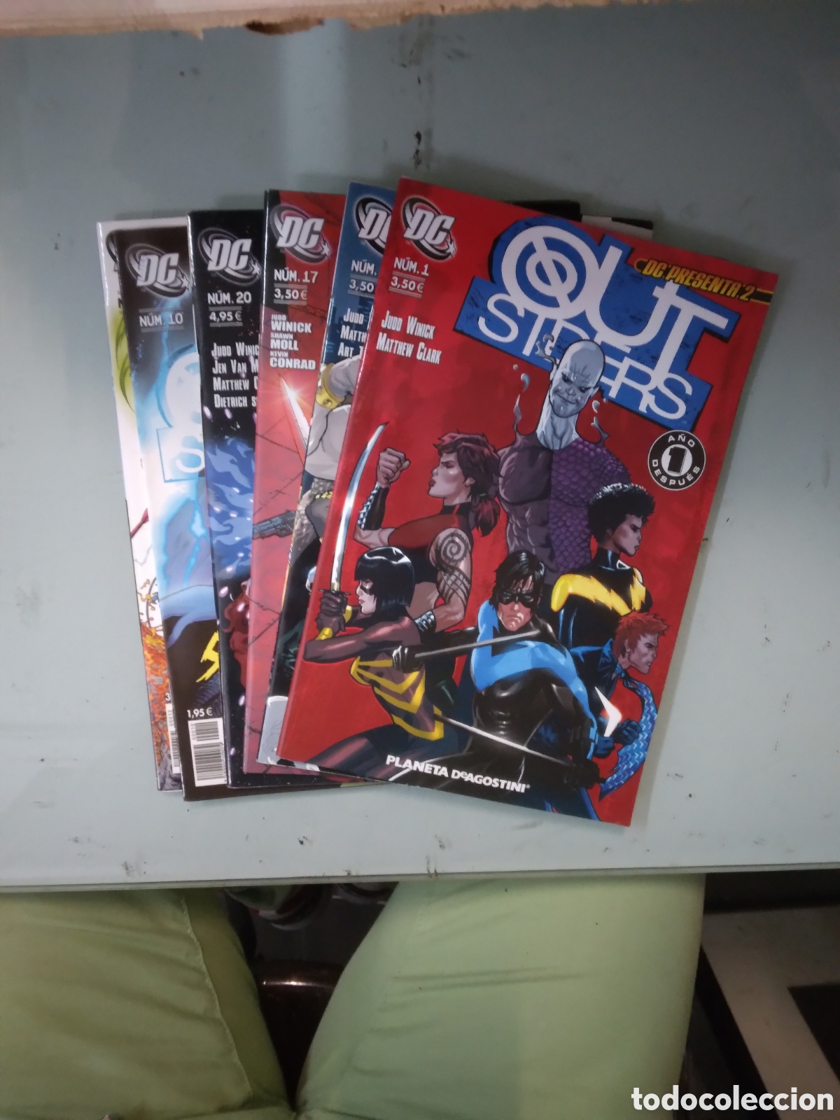 Comics: DC, Agostini,Outsiders, 1.10.12.17.19.20.Grapa 2D