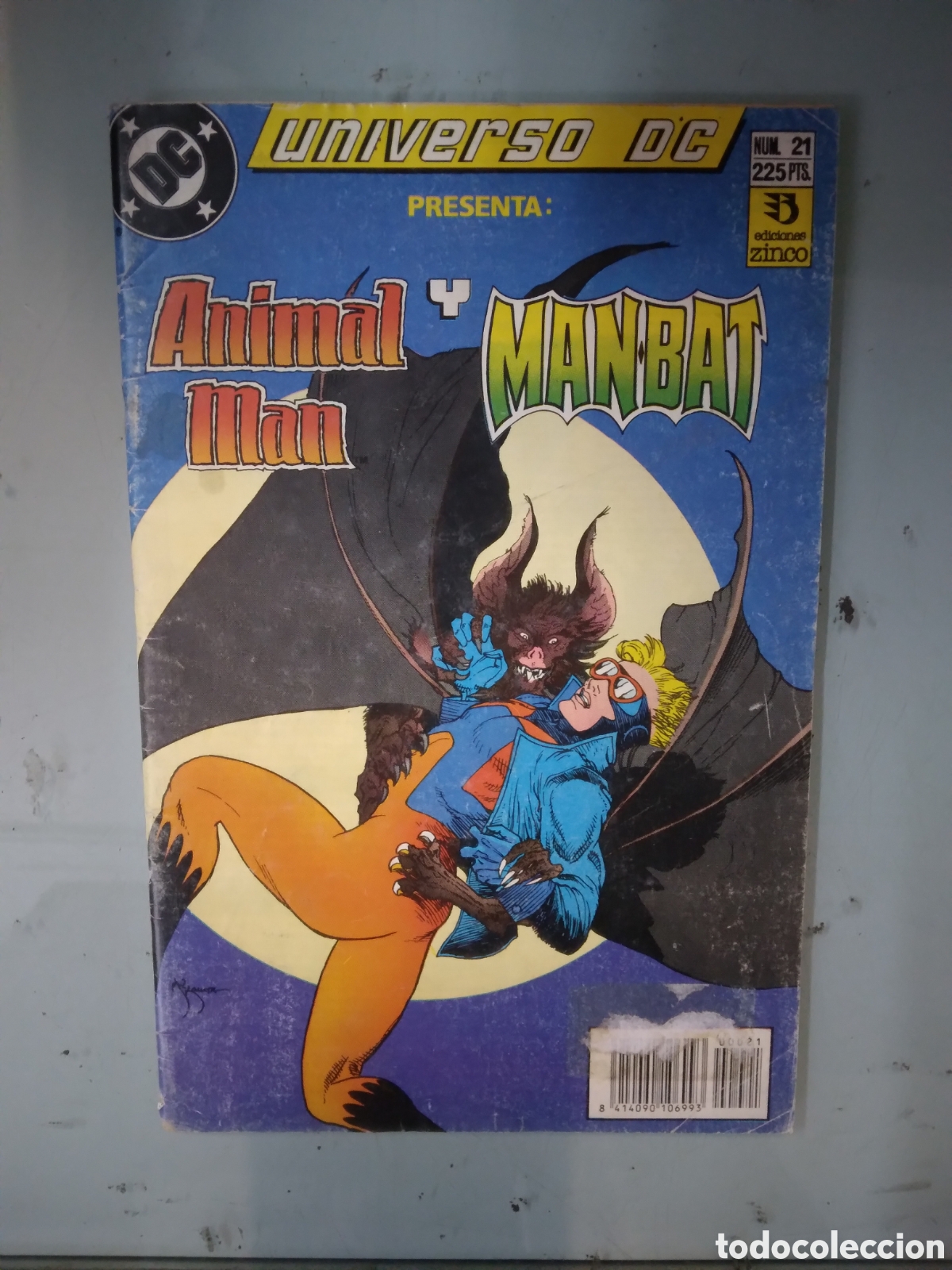 C&oacute;mics: DC, Zinco, Universo Dc, Animal Man y Man bat, 21, Grapa 2E - Foto 1