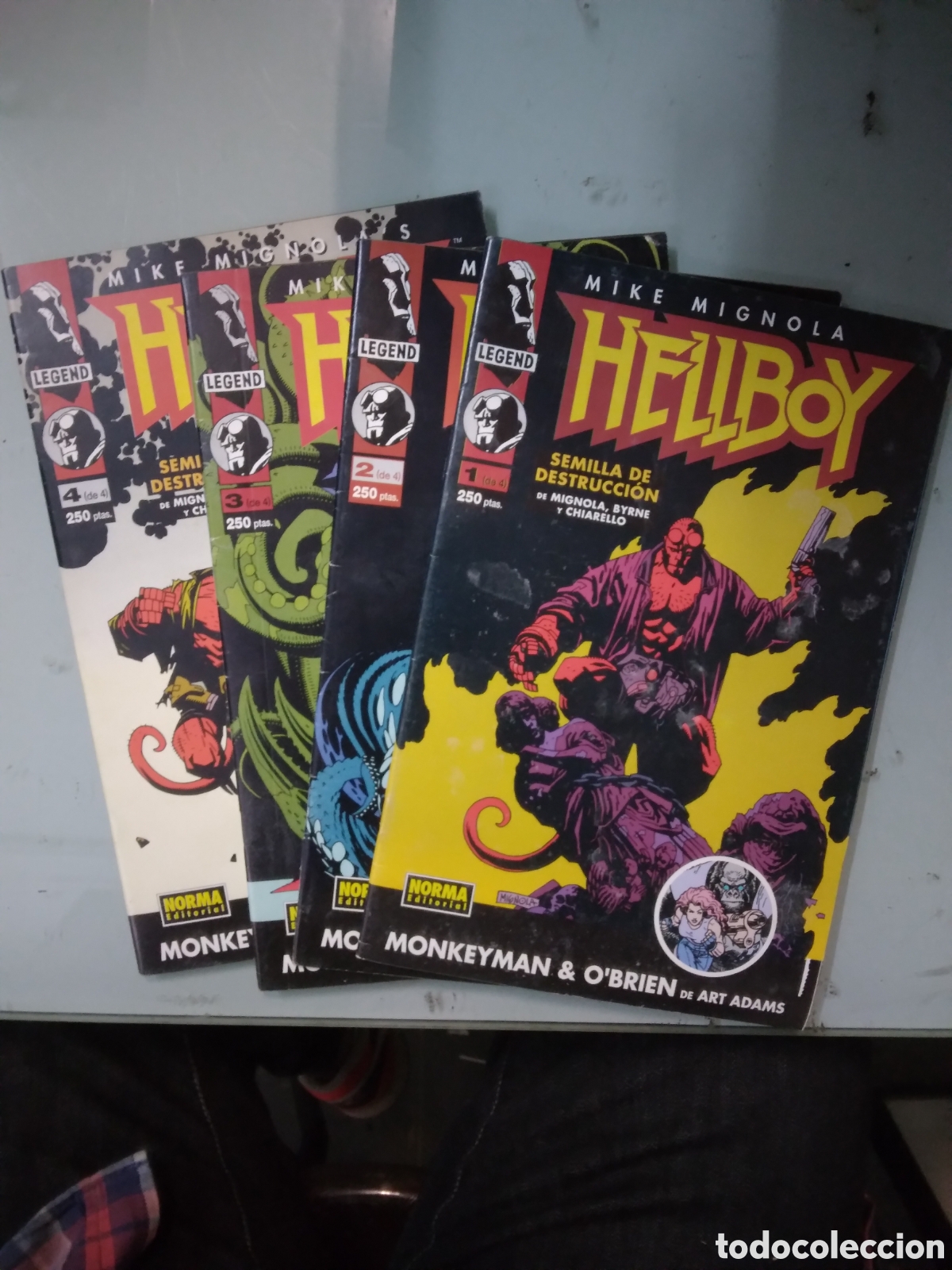 C&oacute;mics: Legend, Norma, Hellboy, Mike Mignola 1 al 4, Grapa 2F - Foto 1