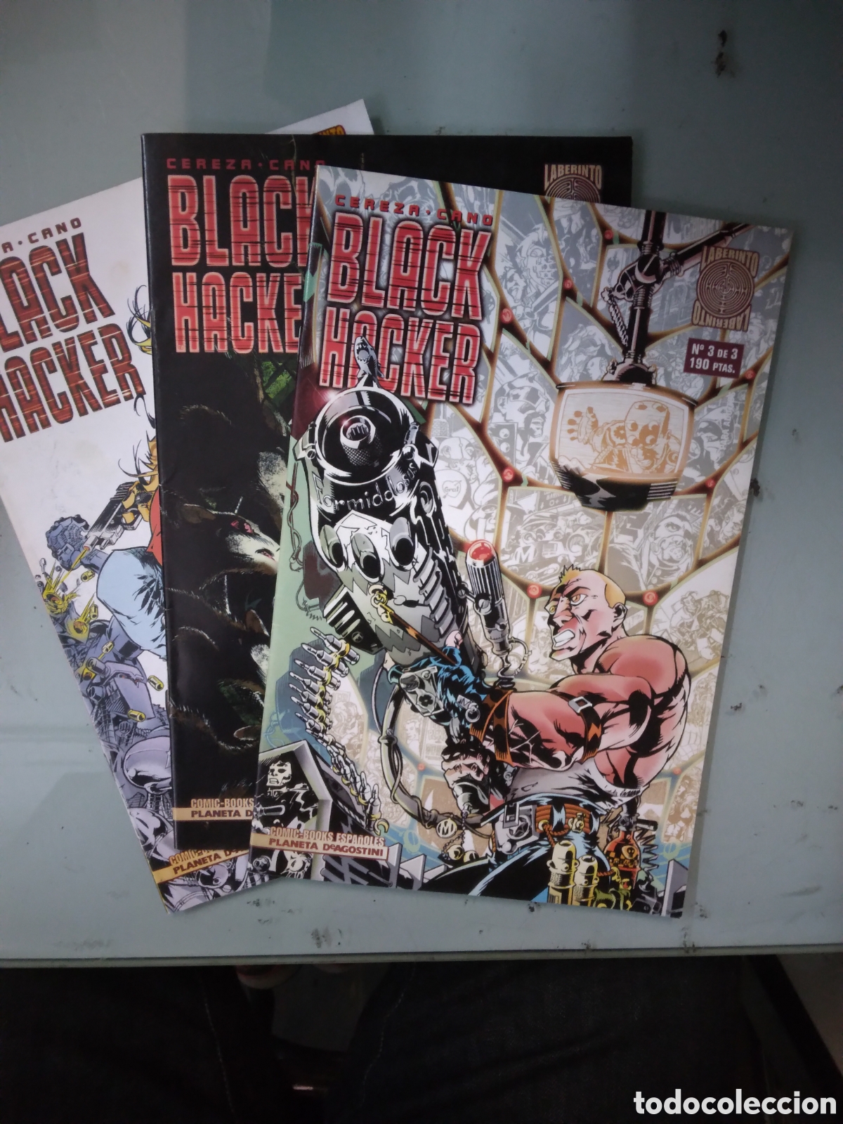 C&oacute;mics: Laberinto, Agostini, Black Hacker, 1 al 3, Grapa 2F - Foto 1