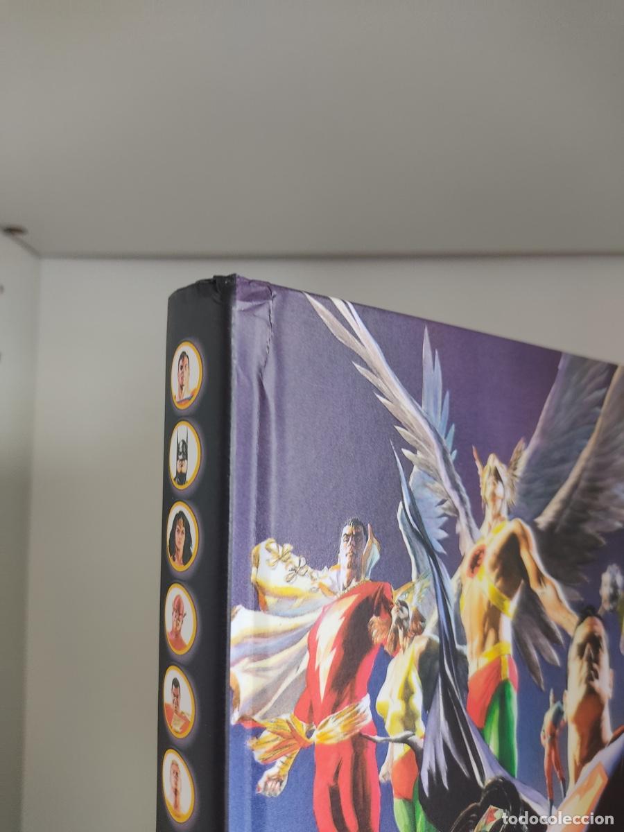 C&oacute;mics: LOS MEJORES SUPERHEROES DEL MUNDO DC / ECC, COMO NUEVO - Foto 3
